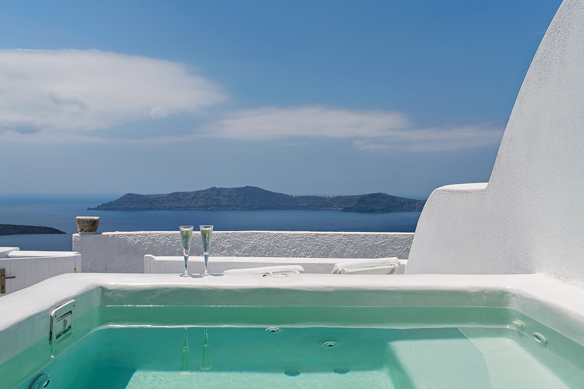 Aura Suites Santorini Greece